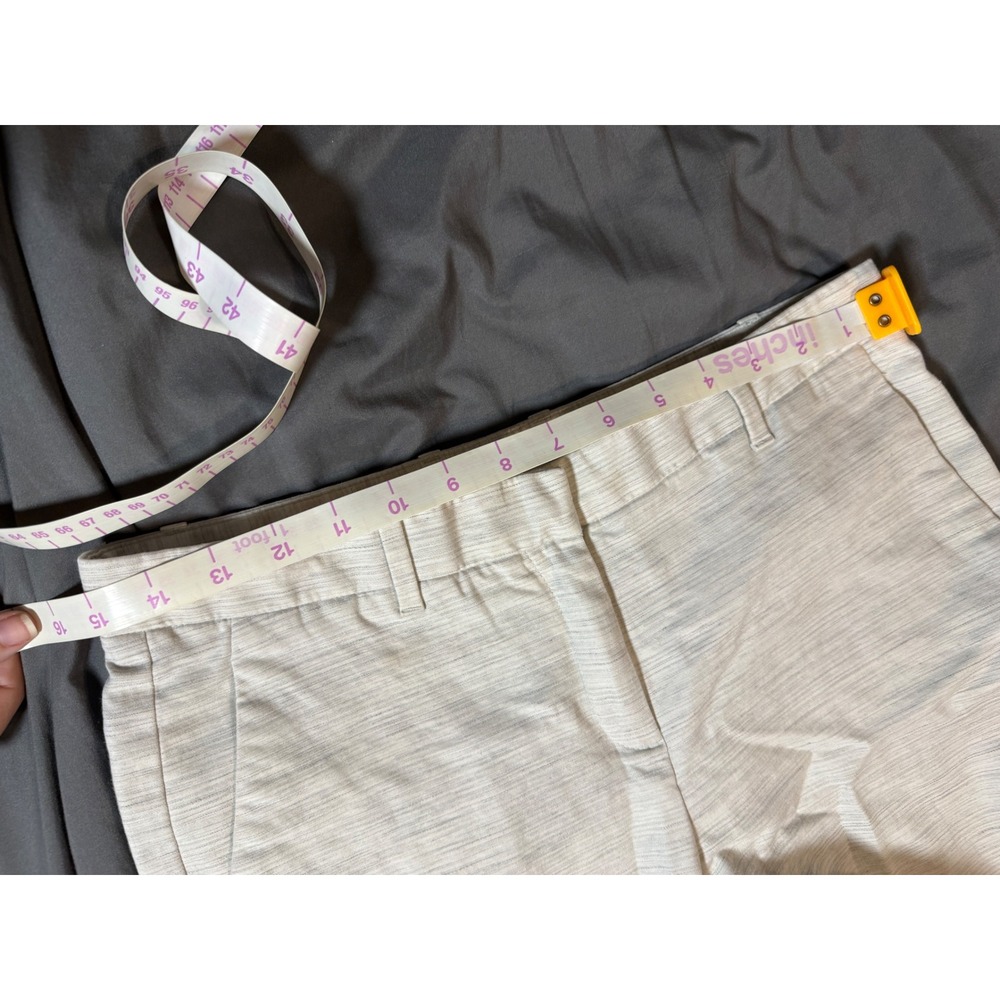 Gap Perfect Trousers Capri‎ Cropped Pants Size 4R Cream Gray Pockets Flat Front - Picture 7 of 8